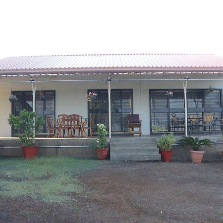 Suryamala Bunglows Villa Mahābaleshwar Exteriör bild