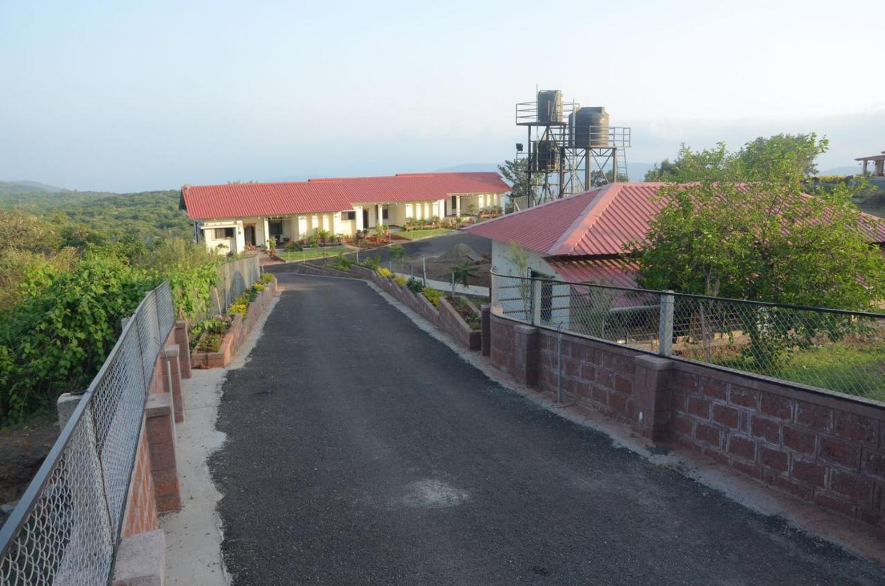 Suryamala Bunglows Villa Mahābaleshwar Exteriör bild